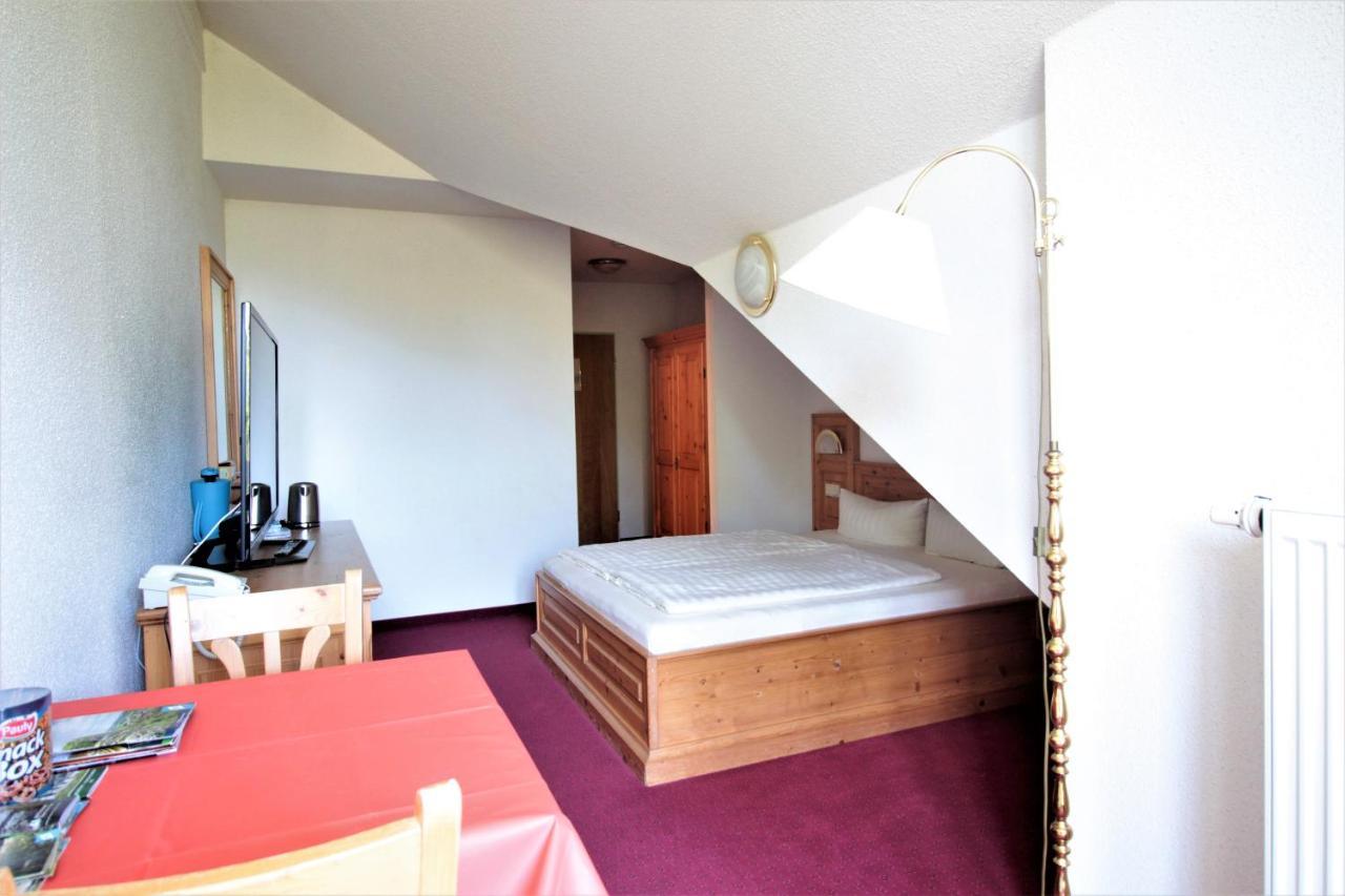 Ruhiges Doppelzimmer im Hotel Ahornhof Lindberg Exterior foto